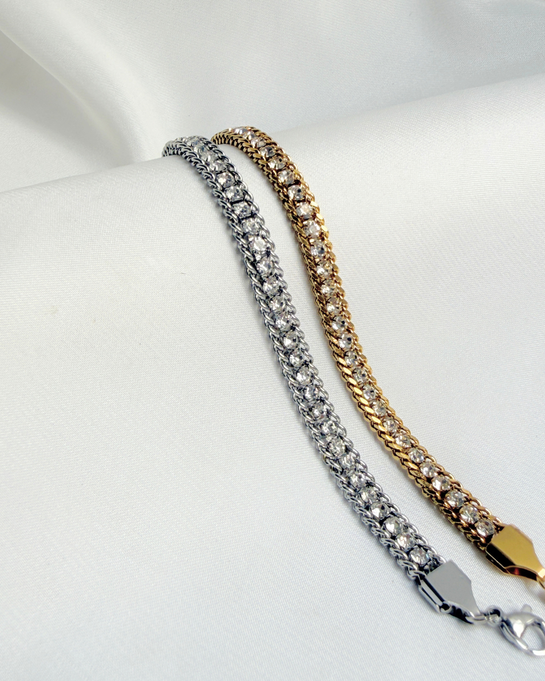Crystal glow bracelet