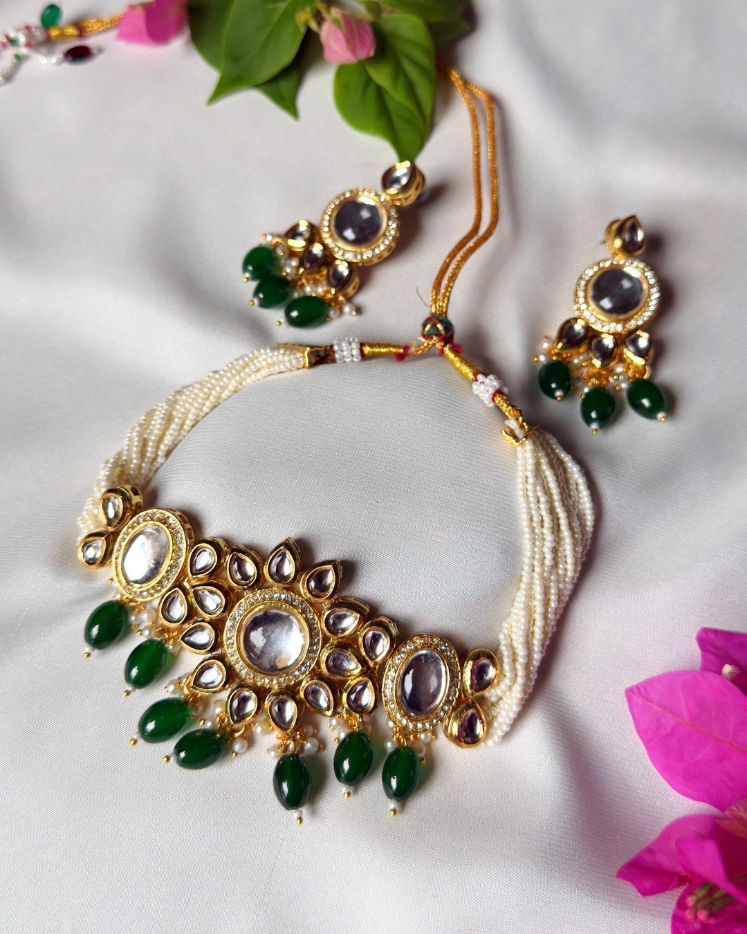Vedika necklace set
