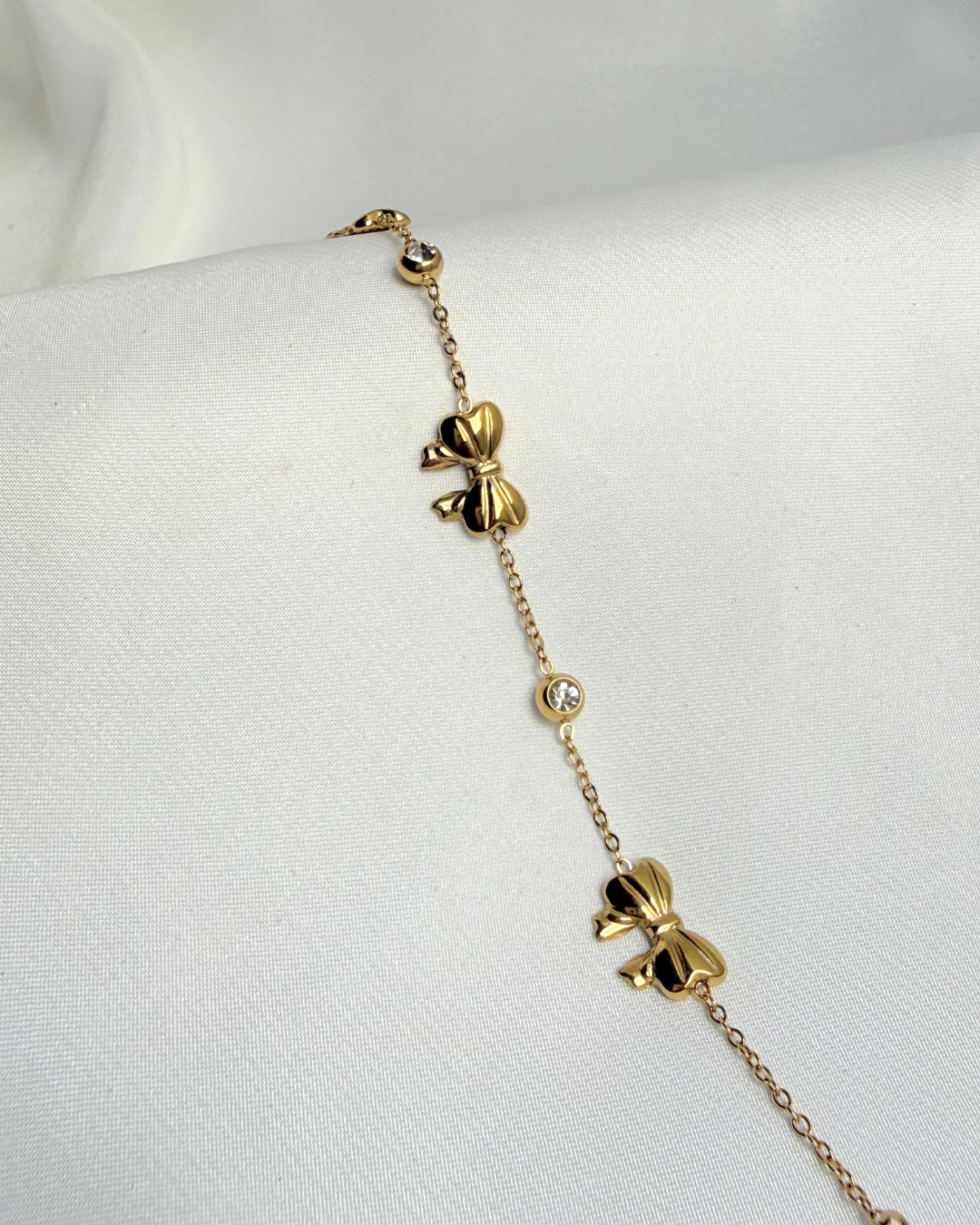 Golden Bow Bracelet