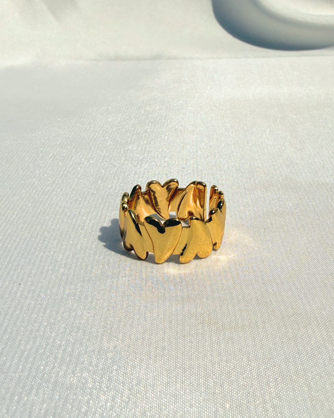 Heart halo ring