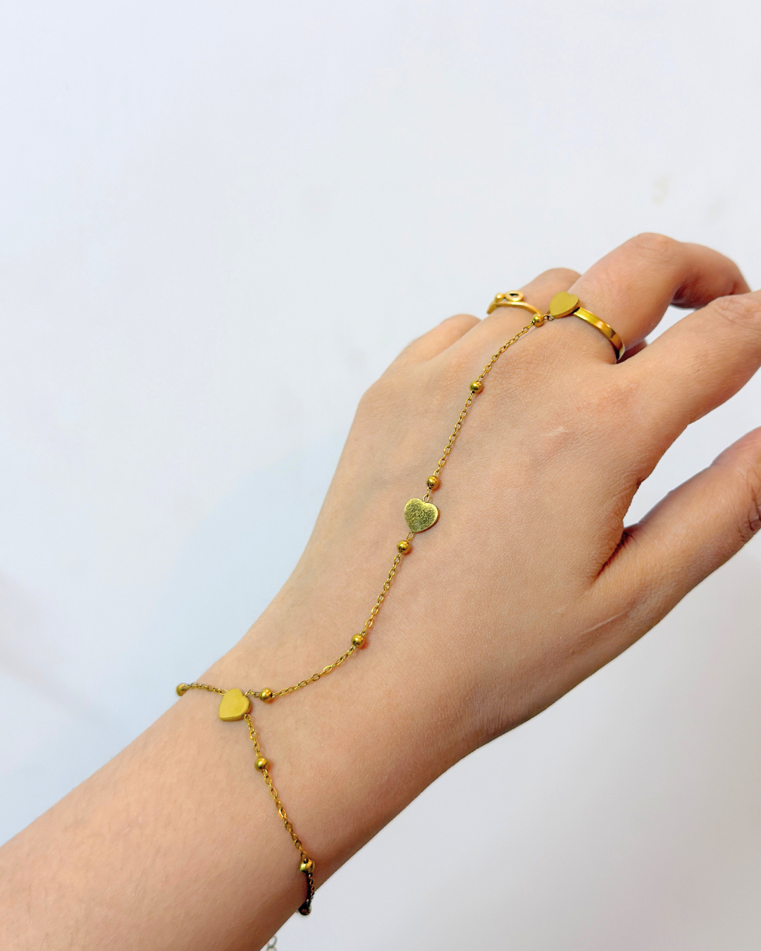 Golden hearts bracelet