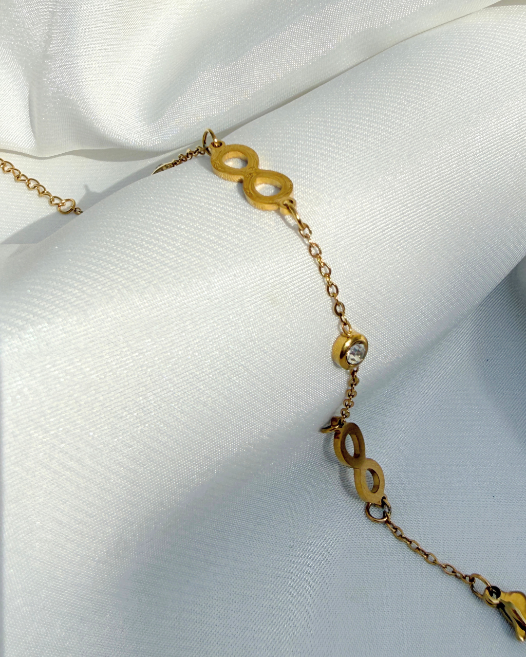 Infinity glow bracelet