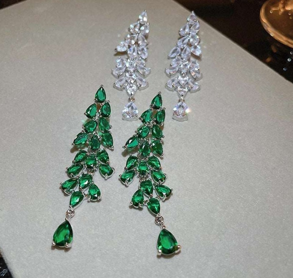 Tear drop earrings pair  Available in two colors: White n green