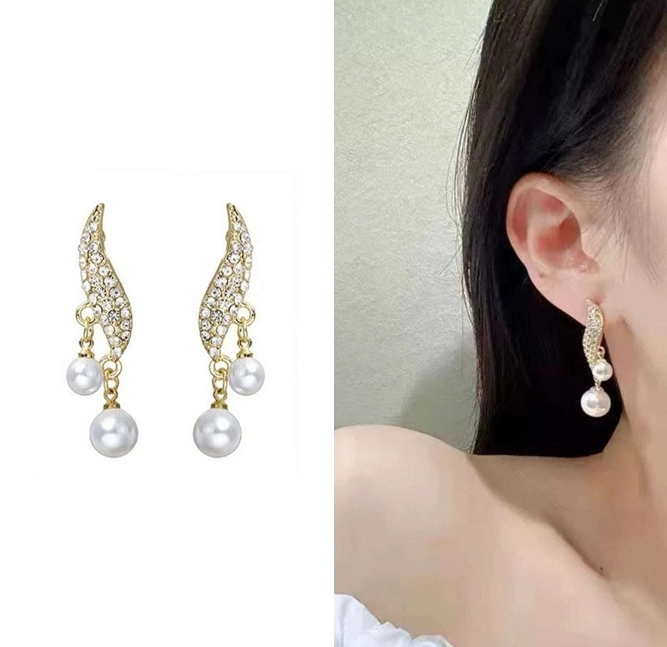 Leaf pearl drop earrings