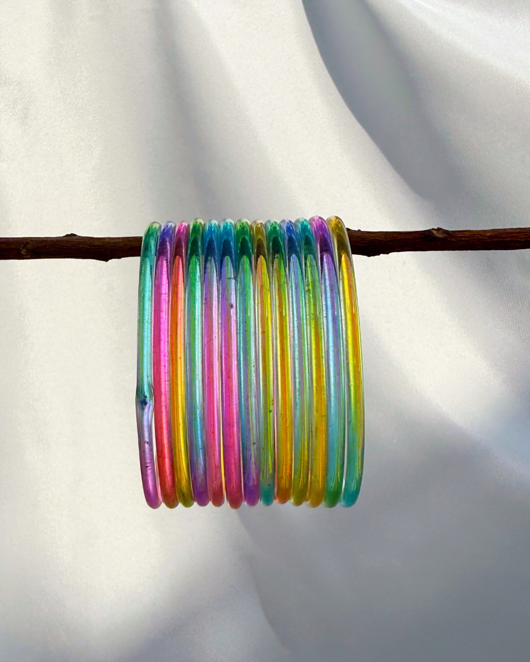 Era Glow Bangles Lilac