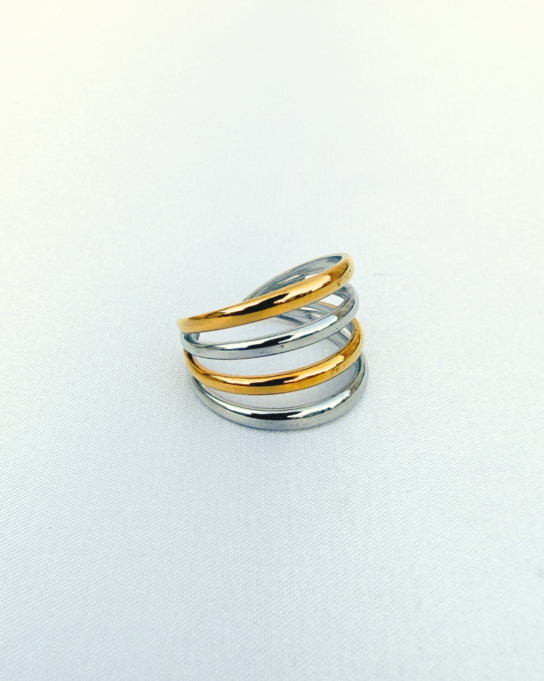 Triple twist ring