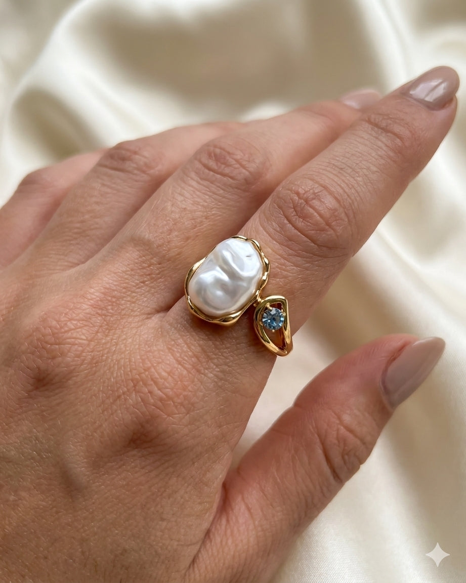 Sculpt Pearl Ring