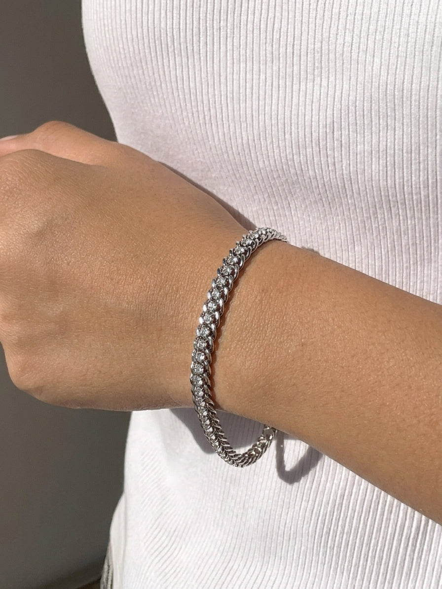 Crystal glow bracelet