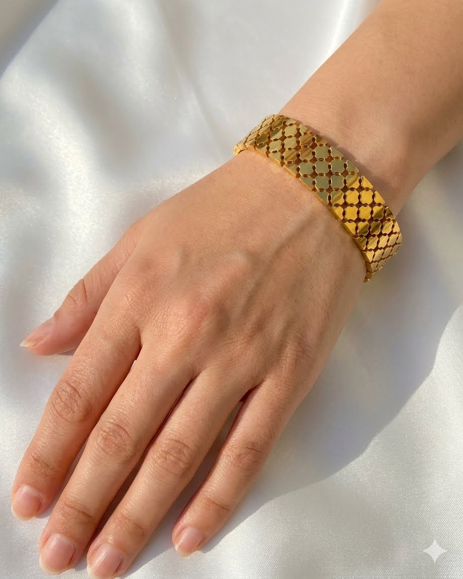 Floral cutwork wide bangle