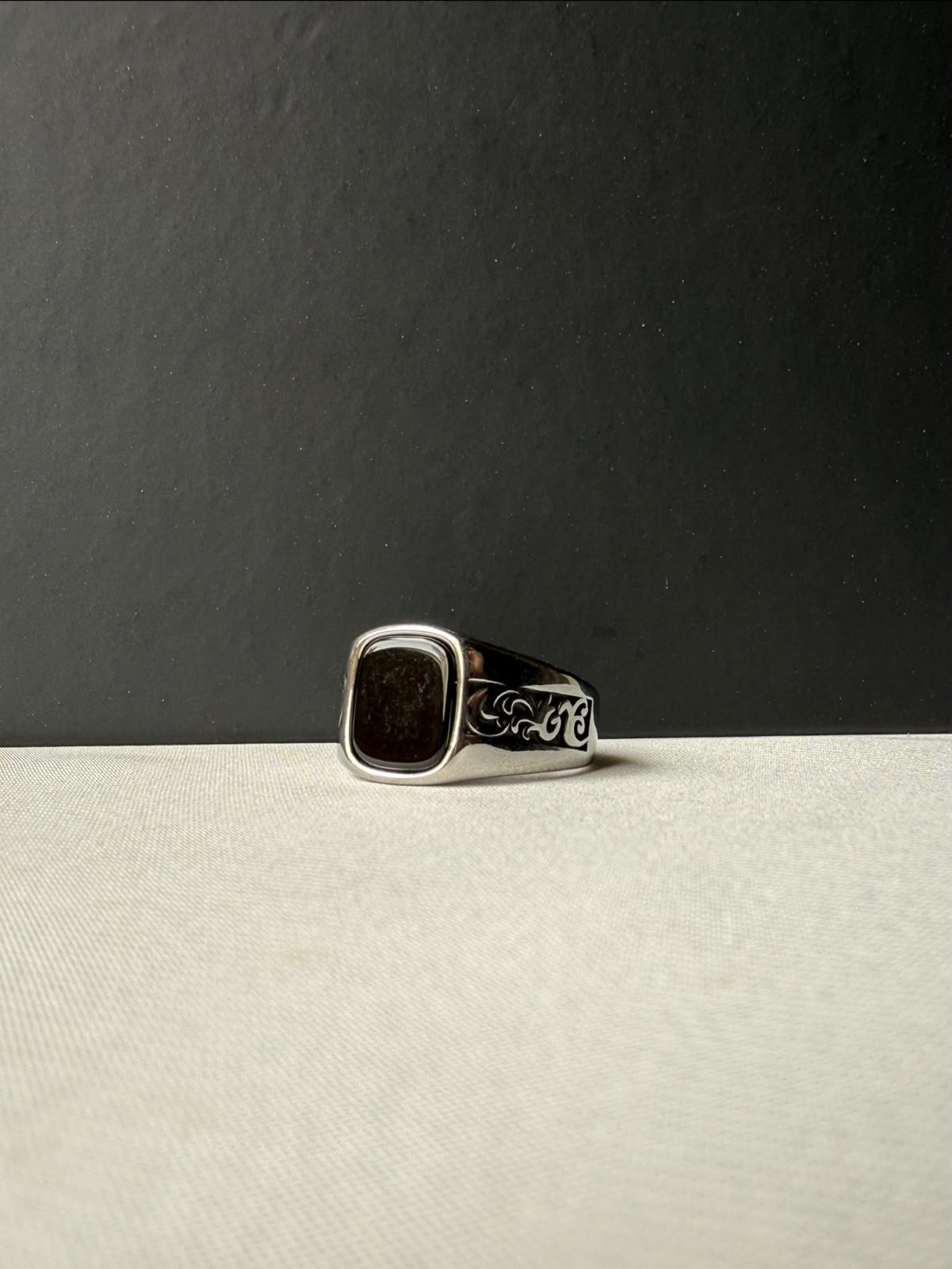 Black Crest Ring
